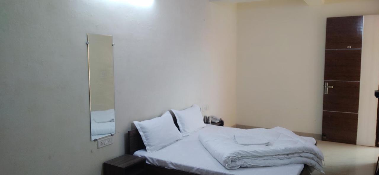 Gopi Dham Hotell Haridwār Exteriör bild