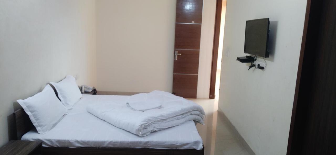 Gopi Dham Hotell Haridwār Exteriör bild
